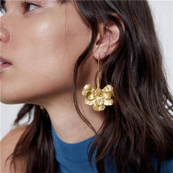 Elegant Flower Floral Stud Earrings – Lightweight, Dangle Petal Design - Picture 2 of 6